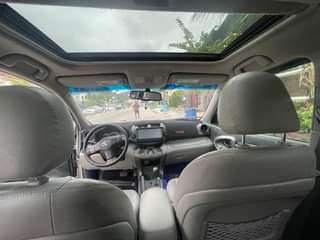 A picture of Toyota rav4 2012 limited edition