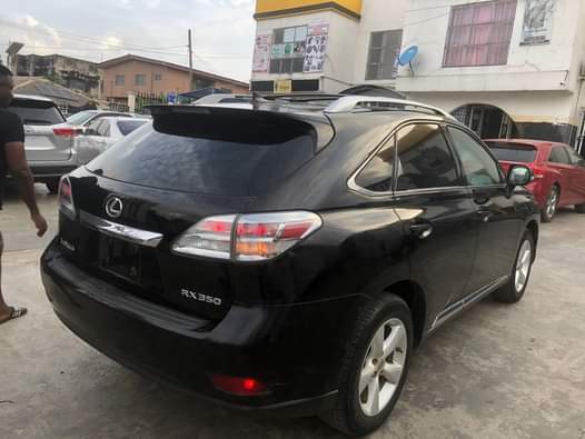 A picture of Few months used 2010 Lexus RX 350 pure first body