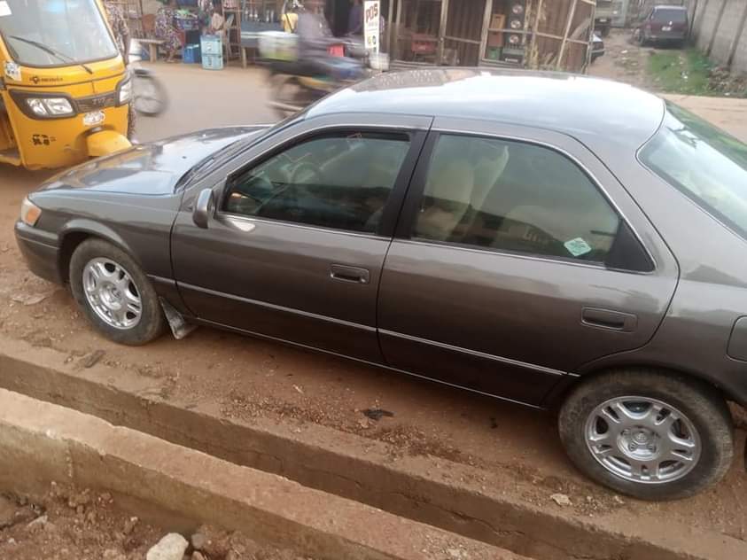 A picture of Toyota Camry for sale