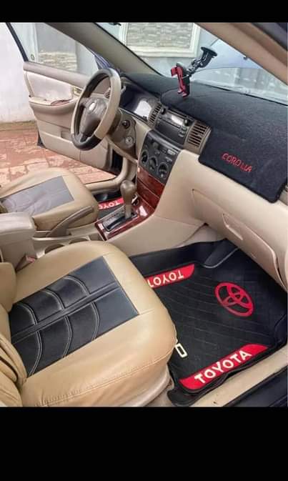 A picture of Toyota corolla 2005 model