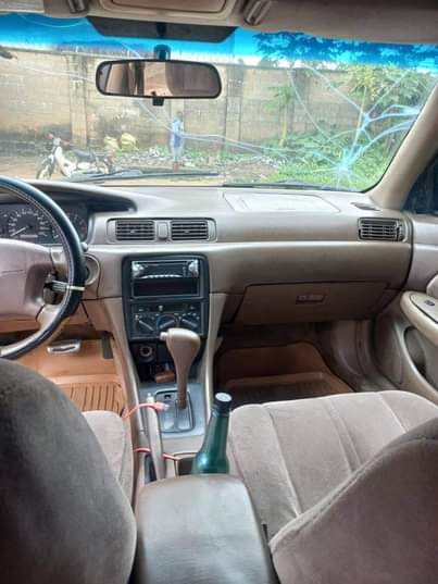 A picture of 2000 Toyota camry Drop light 12321