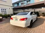 A picture of Sharp 08 Lexus Es350 Price 3 350M