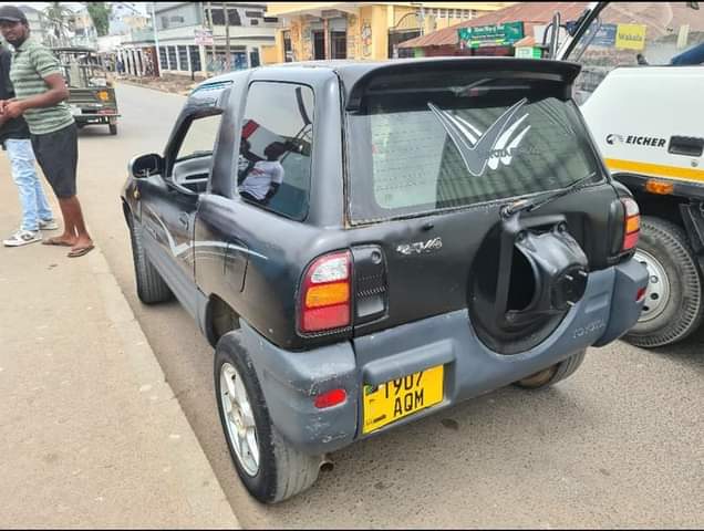 A picture of Rava 4 milion 4 8 Ipo mwanza Automatic Engine safi