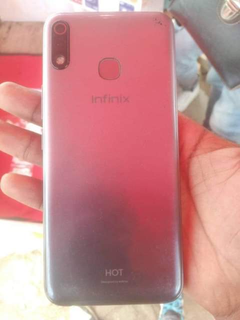 A picture of Infinix hot 8 GB 32 ram 2 0745796705 kona ya