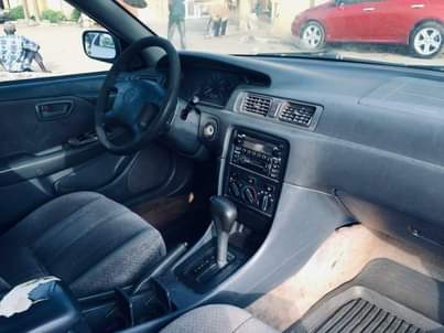 A picture of 2002 Toyota camry Envelope