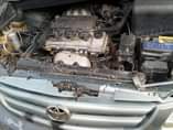 A picture of 2000 Toyota Sienna Sienna