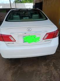 A picture of ES 350 Lexus