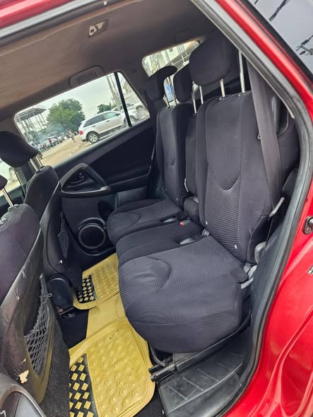 A picture of 2008 Toyota rav4 going for 6 3M Abuja 07041813018