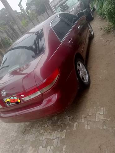 A picture of Engine Interior Gear box Body AC has leakage Buy and
