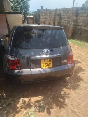 A picture of Toyota iST