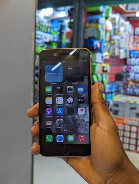 A picture of Iphone 8 plus