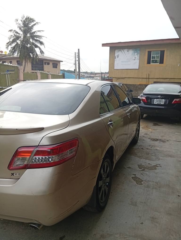 A picture of Toyota Camry muscle 08