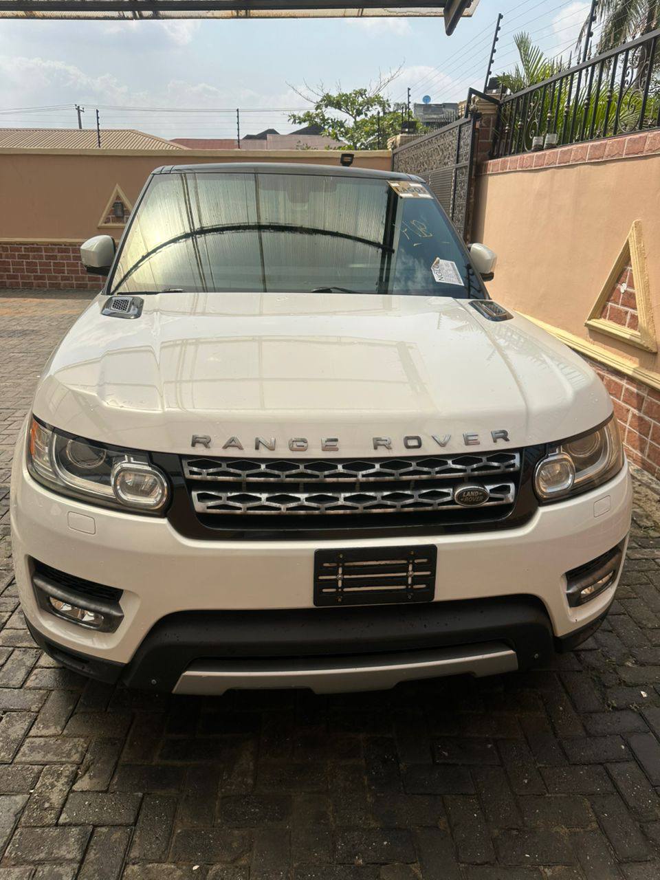 A picture of Foreign used 2015 Range Rover Sport edition 35m 08020895766