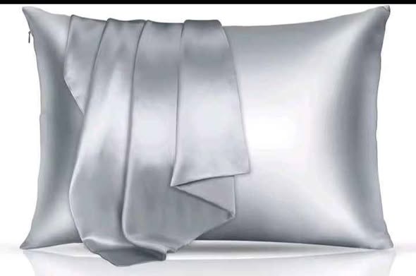 A picture of Silk Satin Small Pillowcases