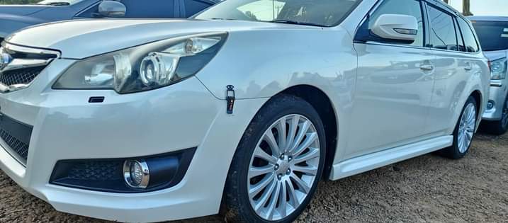 A picture of SUBARU LEGACY