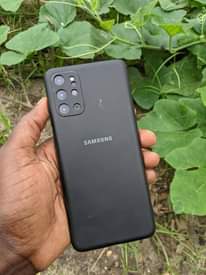 A picture of Samsung s20 5G 128GB RAM 12