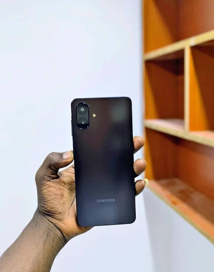 A picture of Samsung a07 gb 128 ram 4