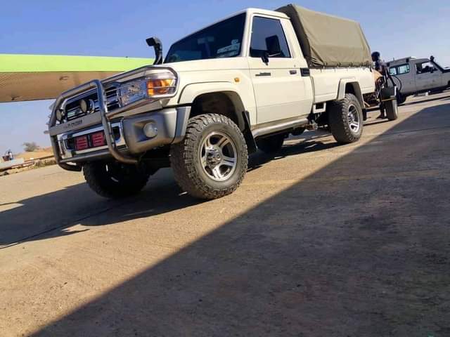 toyota land cruiser