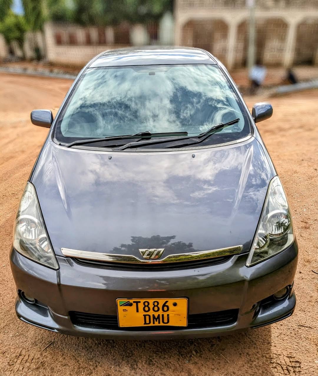 A picture of Toyota wish