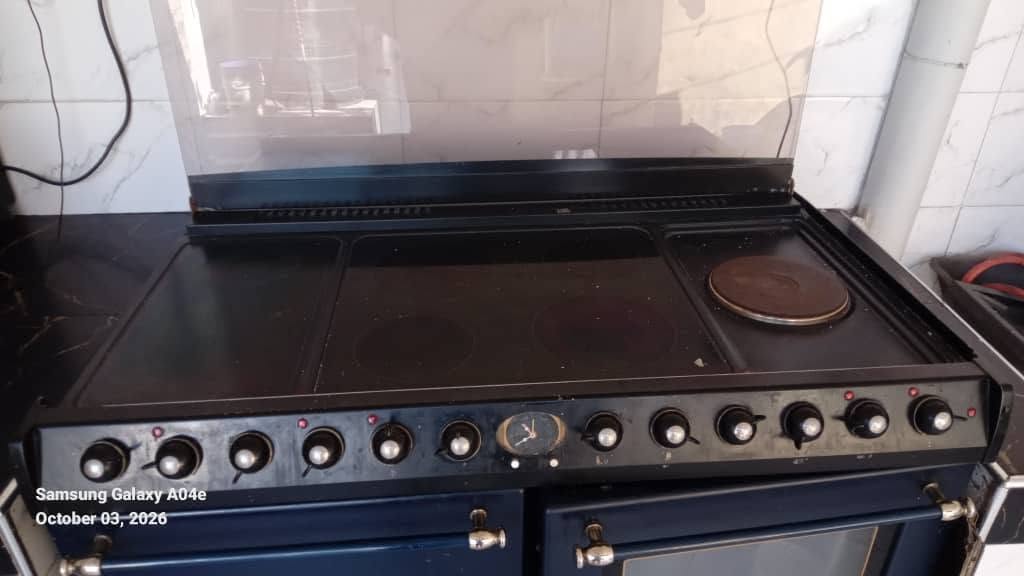 A picture of Jiko la oven