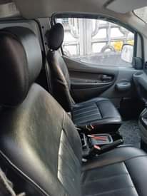 A picture of Nissan vannete 200