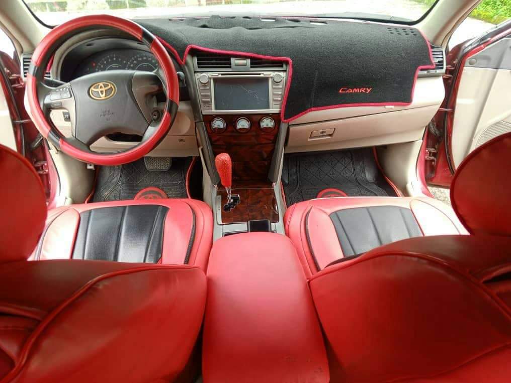 A picture of 2018 Toyota camry