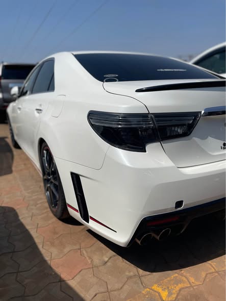 A picture of Mark X GS Edition 2013 Model Cash price 65M ugx