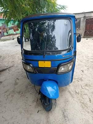 A picture of Bajaji used numbe D
