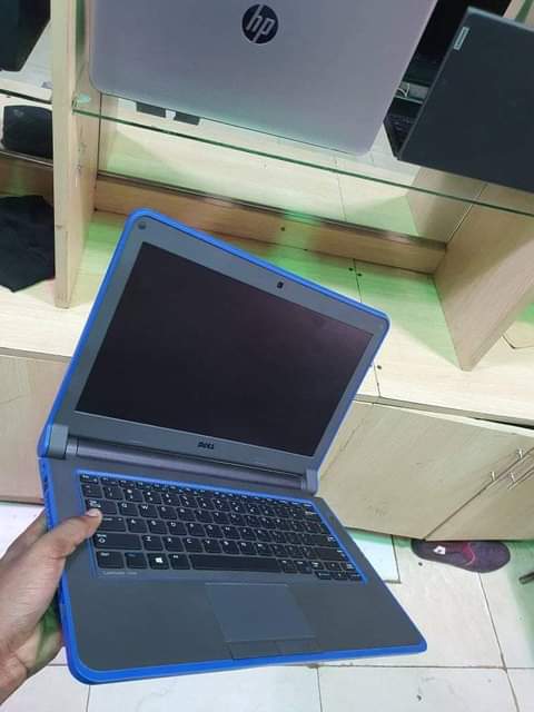 A picture of Dell latitude 3350