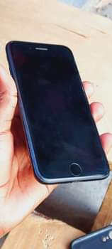 A picture of iPhone 7G