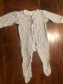 A picture of Baby clothes