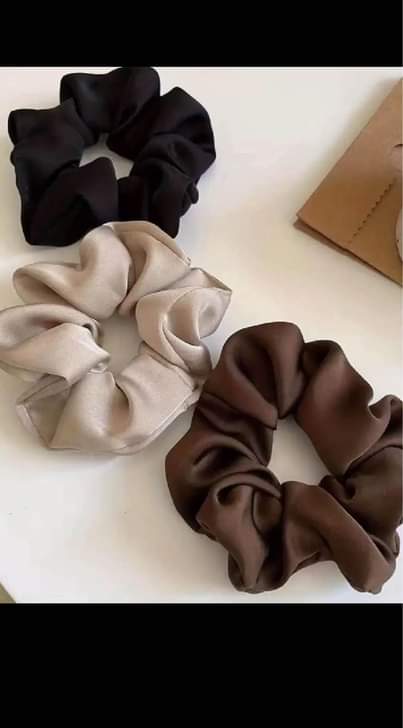 A picture of 3pcs Hair Scrunchies