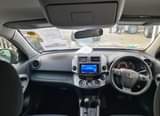 A picture of Toyota Vanguard 7 SEATS 2013