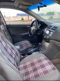 A picture of Honda Accord 4plug