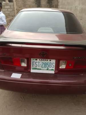 A picture of 2002 Toyota Camry pencil Painted on first body Untampered engine