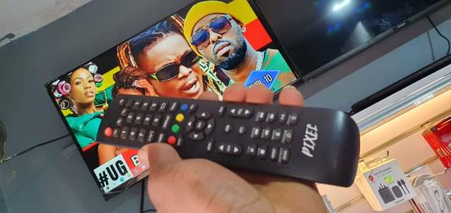 A picture of Pixel tv 32 on sell 270k in banda kireka call