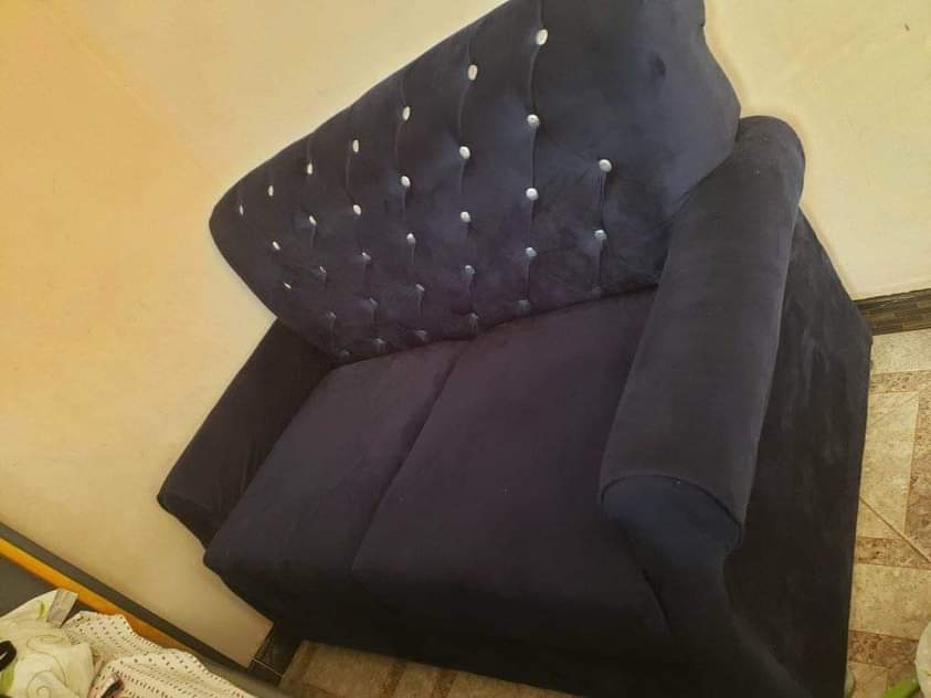 A picture of Sofa la watu wawili