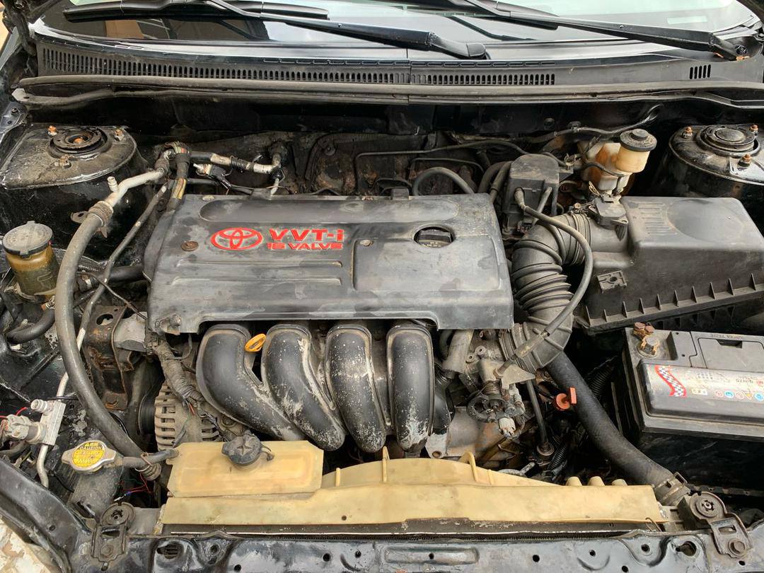 A picture of Awoof Awoof deal 2004 corolla. Engine n Gear perfect AC