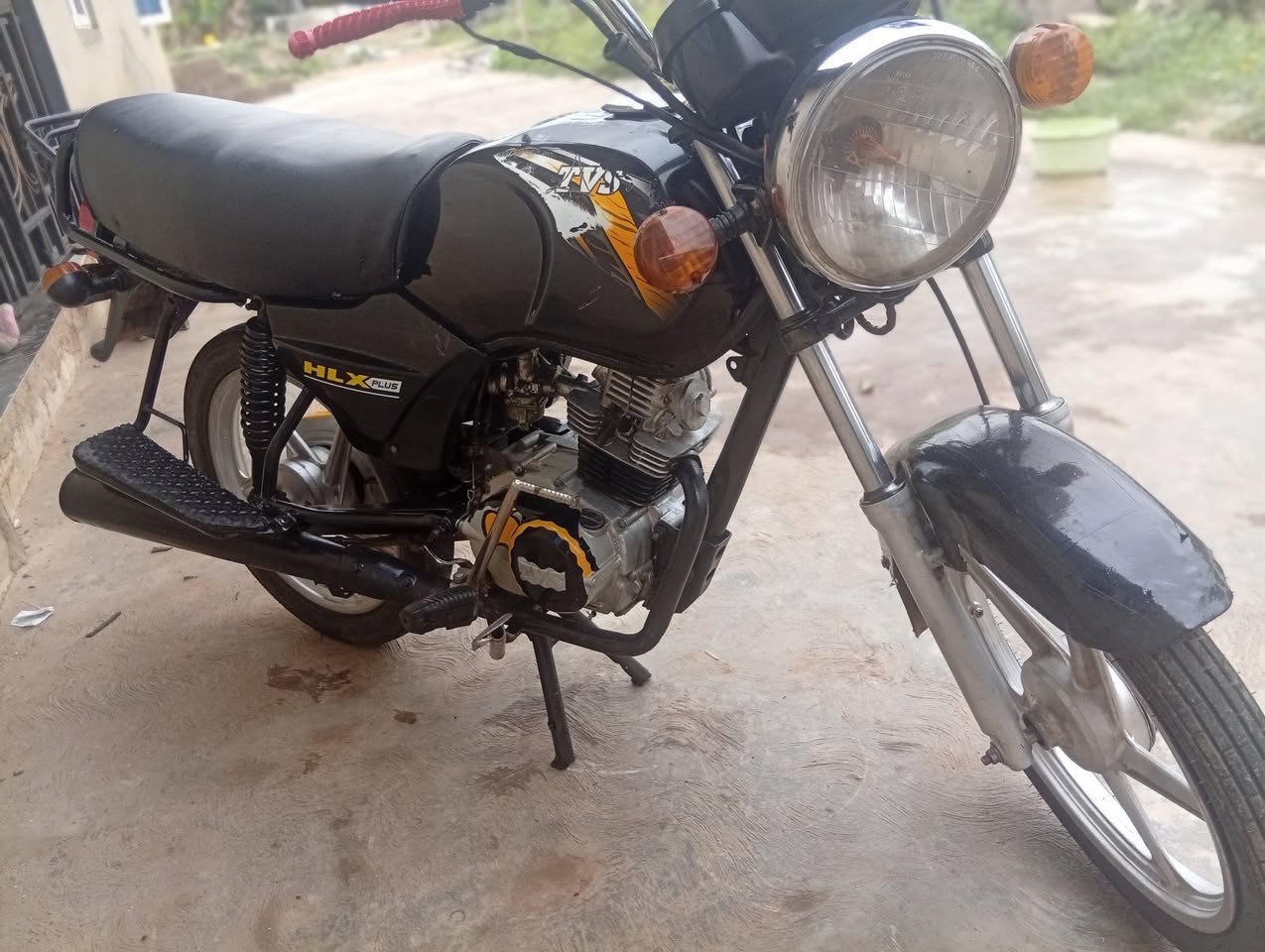 A picture of 2022 Bike tvs