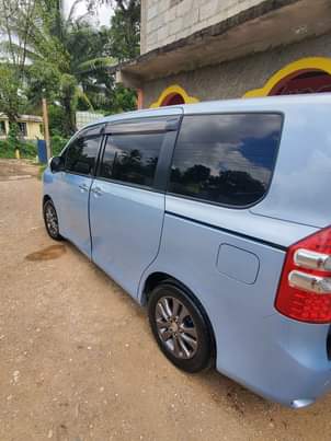 used toyota noah