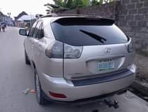 A picture of LEXUS RX 330 2004