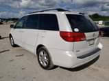 A picture of Tokunbo Toyota Sienna everything working perfectly call or WhatsApp me
