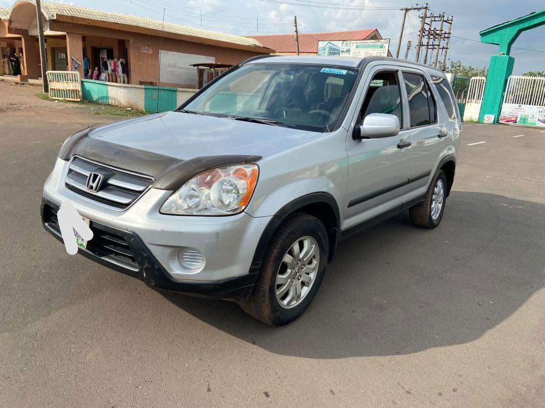 A picture of Honda CRV. 08036407690