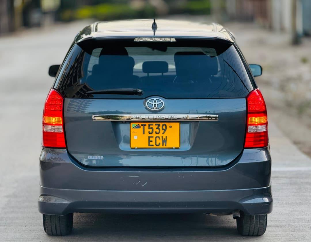 A picture of TOYOTA WISH ECW ENGINE 1ZZ BODY TYPE STATION WAGON SEVEN