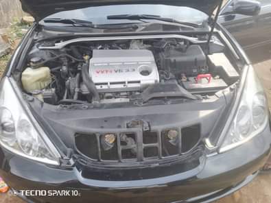 A picture of Highest grade Lexus ES 330 everything is intact and untouched
