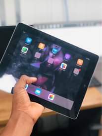A picture of Ipad 4 32gb storage