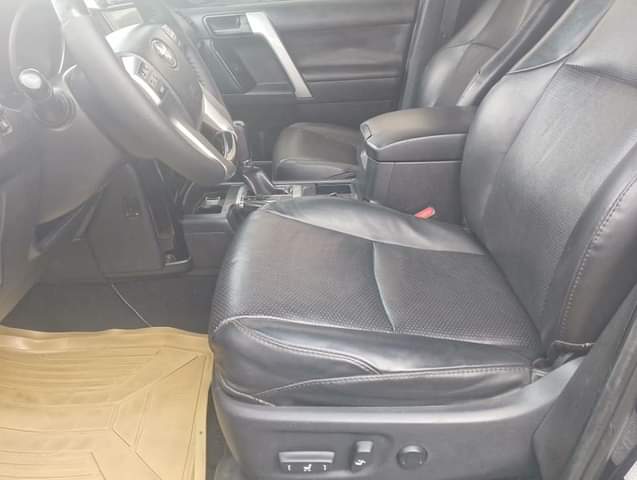 A picture of 2015 Toyota Prado