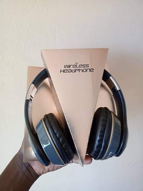A picture of Wireless headphones