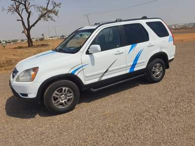 A picture of Honda Crv 2004 model 4 sale clean body and clean