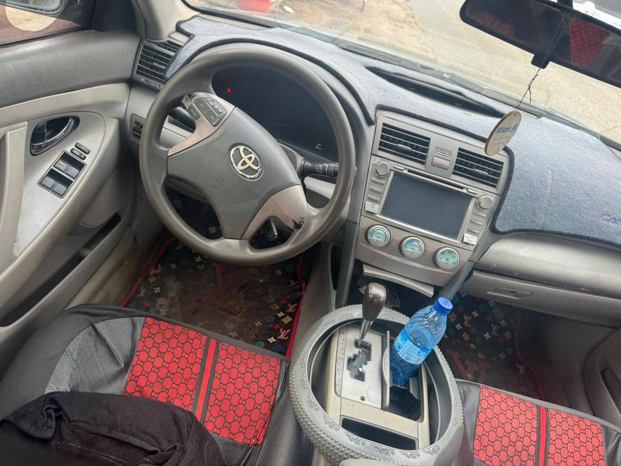 A picture of DEALERS DEAL AWOOF WEY GO BURST BRAIN Toyota Camry 2009